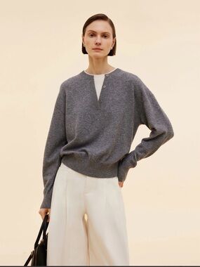 Goelia 100% Wool Women's Gray and Ivory Sweater